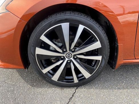 Certified 2022 Nissan Altima 2.5 SR image 8