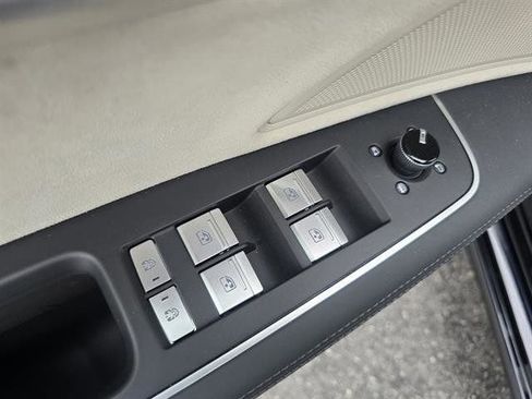 New 2025 Audi A8 L 3.0T image 25