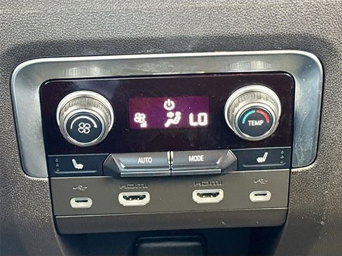 Used 2021 Chevrolet Tahoe RST w/ Luxury Package image 29