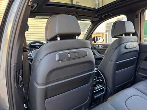 Used 2024 BMW X5 xDrive50e w/ M Sport Package AWD/4WD image 40