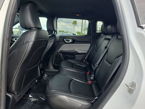 Used 2024 Jeep Compass Limited AWD/4WD image 13