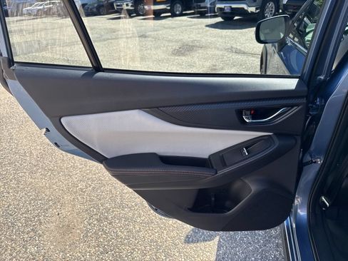 Used 2023 Subaru Crosstrek 2.5i Limited w/ Moonroof Package AWD/4WD image 17