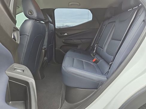 Used 2022 Chevrolet Bolt EUV LT w/ Convenience Package image 34