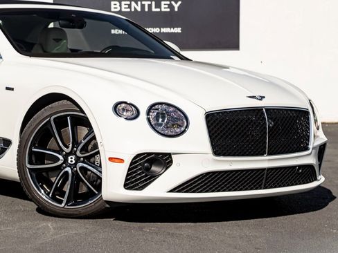 Certified 2024 Bentley Continental GT image 12
