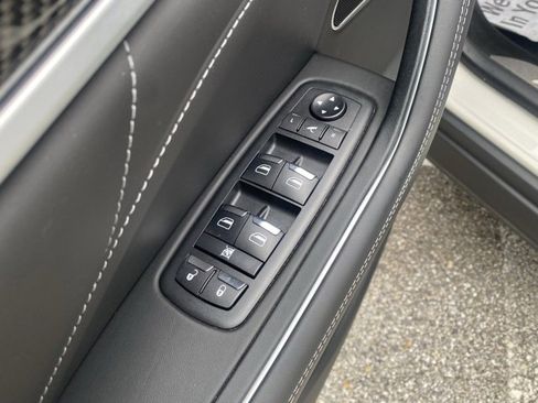 Used 2021 Maserati Levante S GranSport image 18