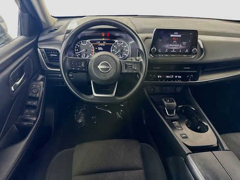 Used 2024 Nissan Rogue SV FWD image 17