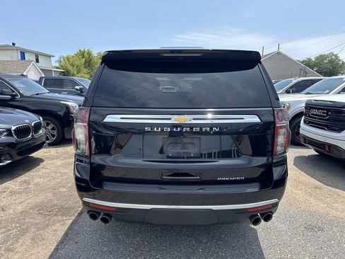 Used 2023 Chevrolet Suburban Premier RWD image 8