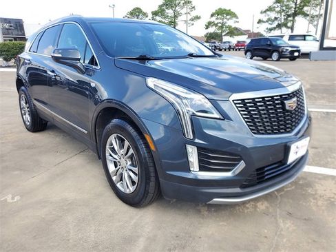 Used 2020 Cadillac XT5 Premium Luxury image 2