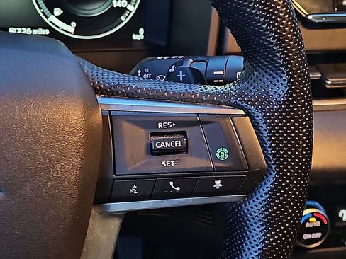 Used 2022 Mitsubishi Outlander SE image 25