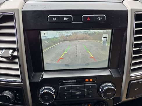 Used 2017 Ford F250 Lariat w/ Chrome Package image 41