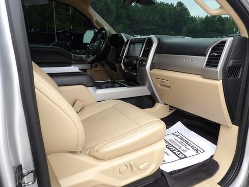 Used 2019 Ford F250 Lariat w/ Lariat Ultimate Package AWD/4WD image 41