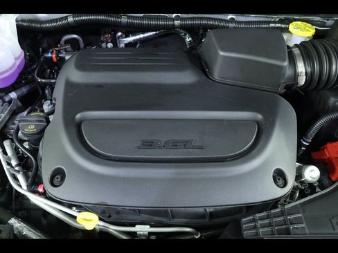 New 2026 Chrysler Pacifica Select image 17