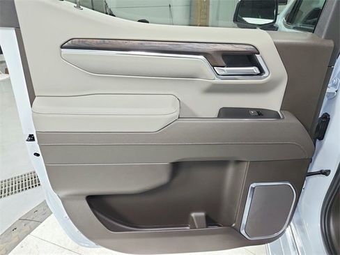 New 2026 GMC Sierra 1500 SLT image 38