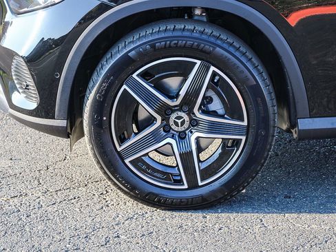New 2026 Mercedes-Benz GLC 300 4MATIC image 9
