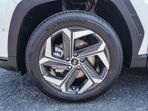 Certified 2024 Hyundai Tucson Limited AWD/4WD image 11