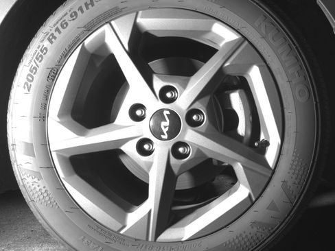 Used 2025 Kia K4 LXS FWD image 13