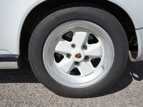 Used 1987 Porsche 911 Carrera image 24