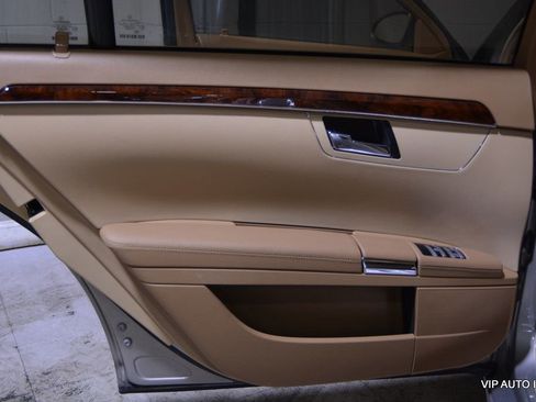 Used 2008 Mercedes-Benz S 550 image 9