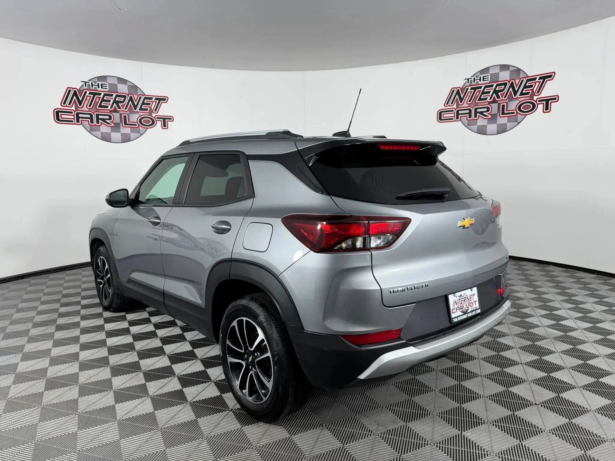 Used 2025 Chevrolet TrailBlazer LT FWD image 5
