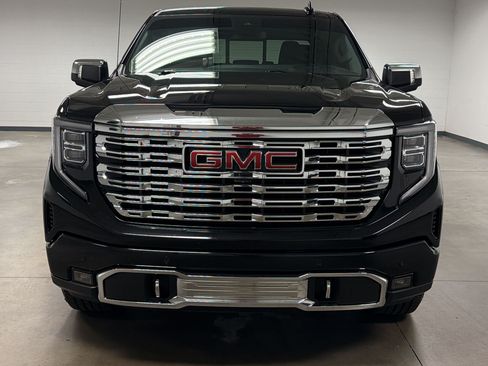 Used 2023 GMC Sierra 1500 Denali AWD/4WD image 5