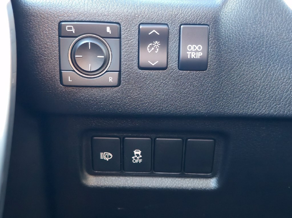Used 2018 Lexus GX 460 Premium w/ Premium Package AWD/4WD image 18