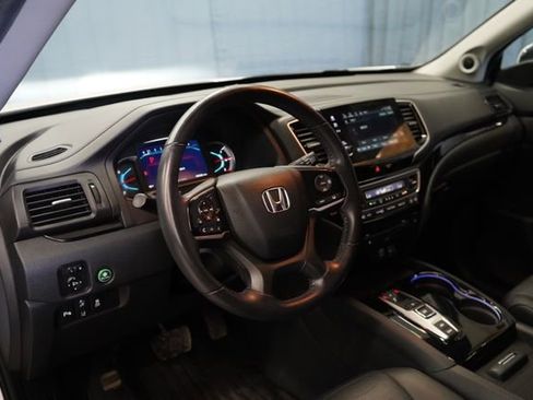 Used 2022 Honda Pilot Touring image 14