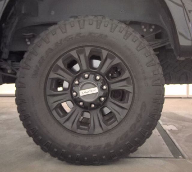 Used 2022 Ford F250 Lariat w/ Tremor Off-Road Package AWD/4WD image 22