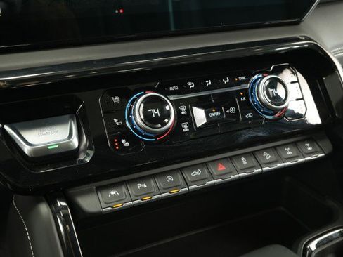 Used 2023 GMC Sierra 1500 AT4X image 70