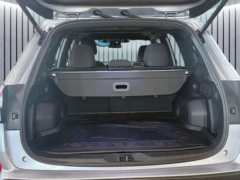 Used 2025 Subaru Forester Premium AWD/4WD image 8