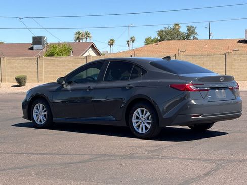 Used 2025 Toyota Camry LE AWD/4WD image 3