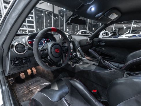 Used 2016 Dodge Viper ACR w/ Extreme Aero Package RWD image 8
