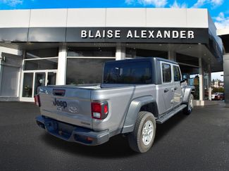 Used 2020 Jeep Gladiator Sport w/ Quick Order Package 24S AWD/4WD video 2