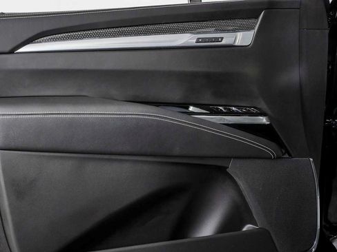 Certified 2025 Cadillac Escalade V AWD/4WD image 7
