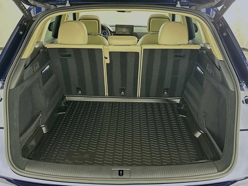 Certified 2025 Audi Q5 2.0T Premium Plus w/ Premium Plus Package image 25