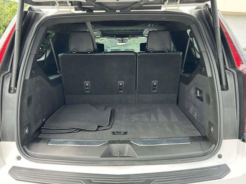 Used 2023 Cadillac Escalade ESV Sport Platinum w/ LPO, ONYX Package AWD/4WD image 10