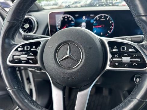 Used 2020 Mercedes-Benz GLB 250 4MATIC image 11