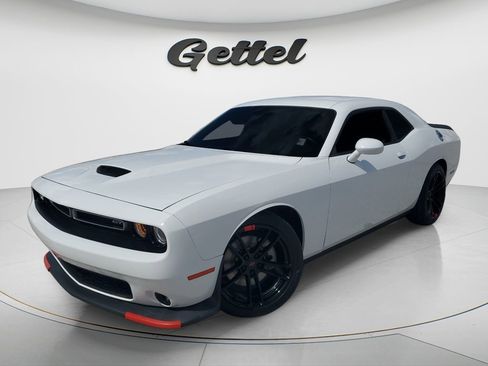 Used 2023 Dodge Challenger GT RWD image 1