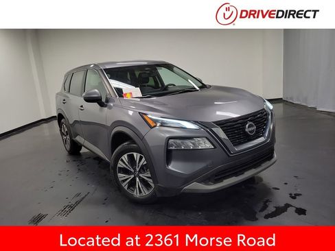 Used 2023 Nissan Rogue SV image 1
