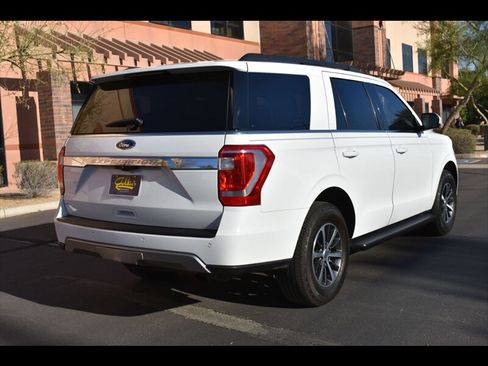 Used 2019 Ford Expedition XLT RWD image 7