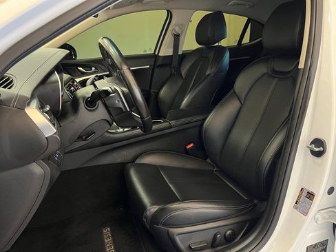 Used 2023 Genesis G70 2.0T image 29