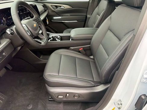 New 2026 Chevrolet Traverse LT w/ Driver Confidence Package image 19