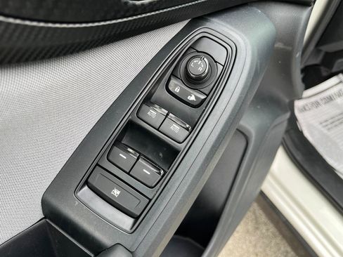 Used 2018 Subaru Crosstrek 2.0i Premium AWD/4WD image 26