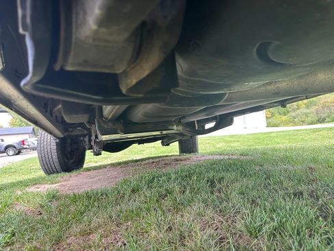 Used 2017 RAM 2500 SLT image 38