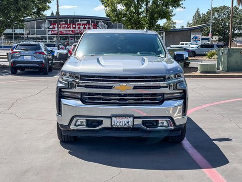 Used 2020 Chevrolet Silverado 1500 LTZ w/ LTZ Premium Package AWD/4WD image 6