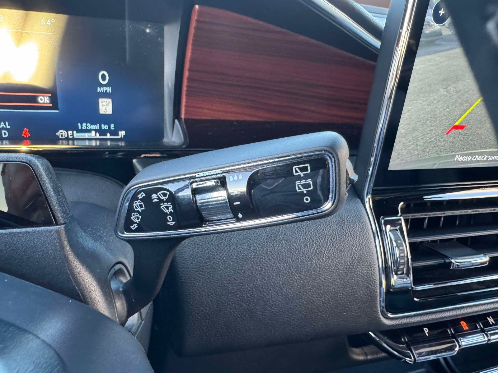 Used 2023 Lincoln Navigator Reserve AWD/4WD image 27