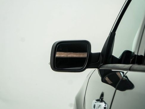 Used 2018 Ford Explorer Limited w/ Ford Safe & Smart Package image 14