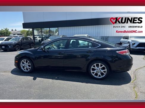 Used 2009 MAZDA MAZDA6 s Grand Touring w/ Moonroof & Bose Pkg FWD image 17