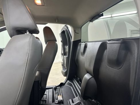 Used 2017 Chevrolet Colorado W/T RWD image 29