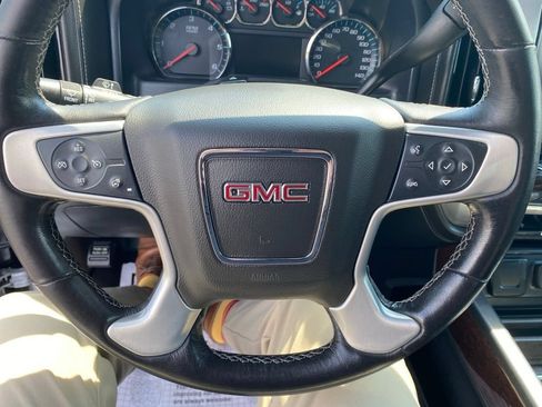 Used 2018 GMC Sierra 1500 SLT w/ SLT Premium Package AWD/4WD image 15