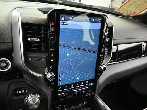 Used 2025 RAM 1500 Laramie w/ Night Edition image 18